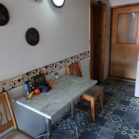 アパート Mountain Babanovac ヴラシチ