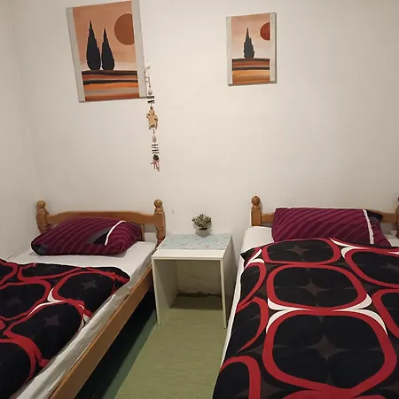 Mountain Babanovac Apartment *
